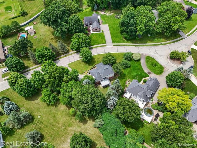 9610 Forest Ridge Drive, Clarkston, MI 48348