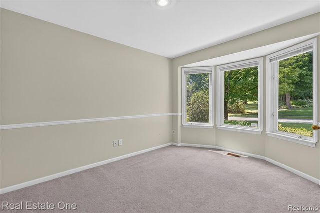 9610 Forest Ridge Drive, Clarkston, MI 48348