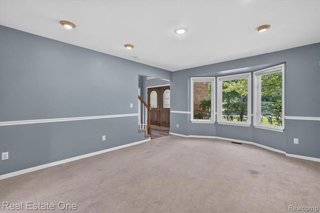 9610 Forest Ridge Drive, Clarkston, MI 48348