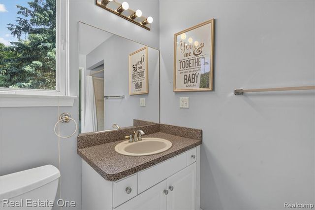9610 Forest Ridge Drive, Clarkston, MI 48348