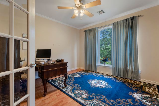 1201 Harber Oaks Loop, Grove, OK 74344