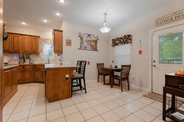1201 Harber Oaks Loop, Grove, OK 74344