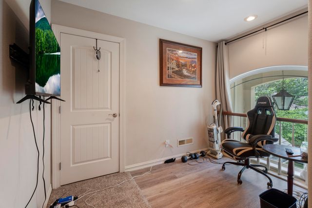 1201 Harber Oaks Loop, Grove, OK 74344