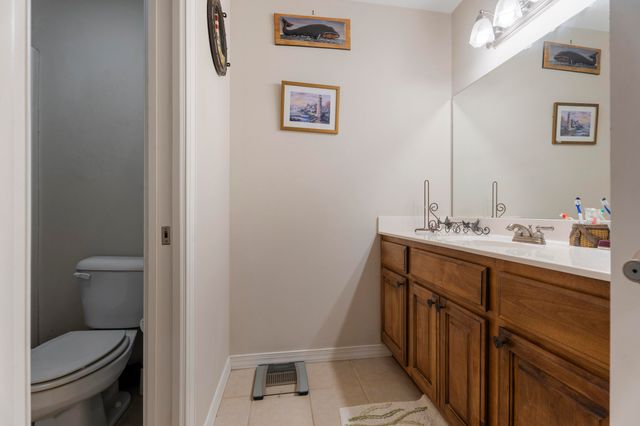 1201 Harber Oaks Loop, Grove, OK 74344