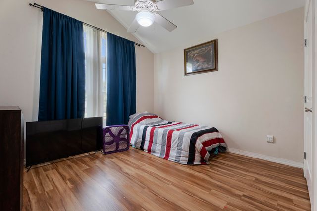 1201 Harber Oaks Loop, Grove, OK 74344