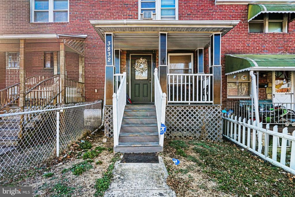 3832 SAINT MARGARET ST, Baltimore, MD 21225