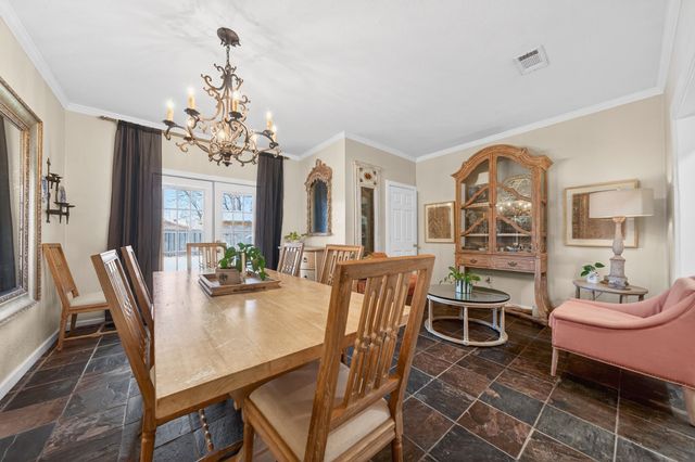 607 Bethpage Avenue, Dallas, TX 75217