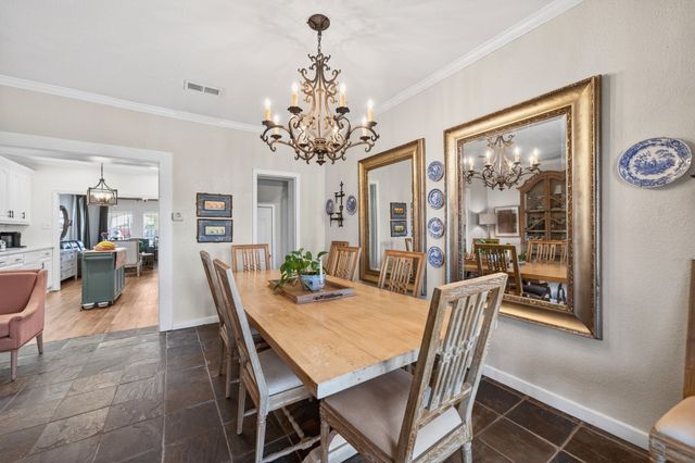 607 Bethpage Avenue, Dallas, TX 75217