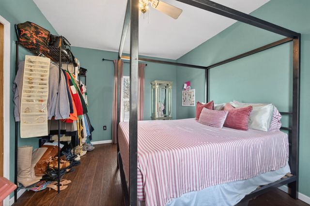 607 Bethpage Avenue, Dallas, TX 75217