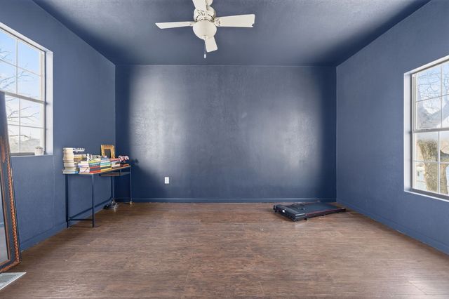 607 Bethpage Avenue, Dallas, TX 75217