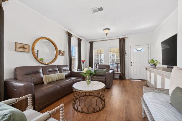 607 Bethpage Avenue, Dallas, TX 75217