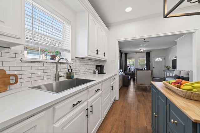 607 Bethpage Avenue, Dallas, TX 75217