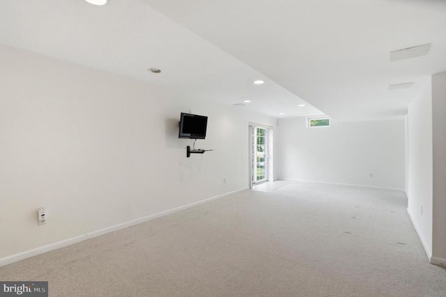 2 NORWICH CT, Owings Mills, MD 21117