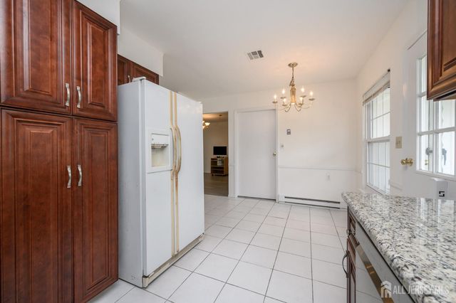 1270-B Argyll Circle, Lakewood, NJ 08701