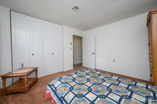 1270-B Argyll Circle, Lakewood, NJ 08701