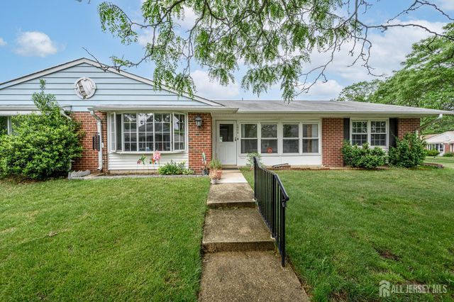 1270-B Argyll Circle, Lakewood, NJ 08701