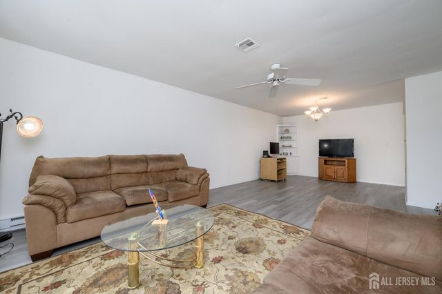 1270-B Argyll Circle, Lakewood, NJ 08701