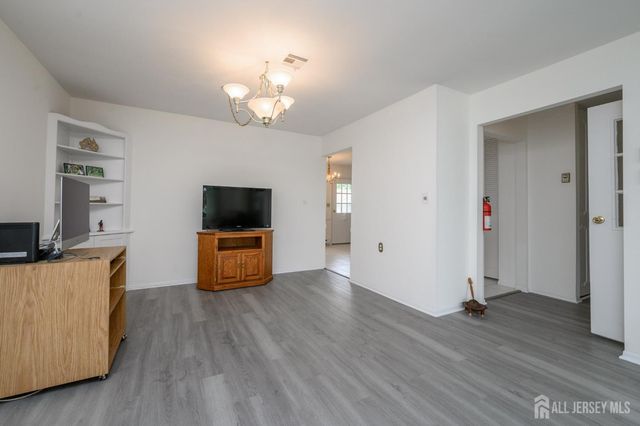 1270-B Argyll Circle, Lakewood, NJ 08701