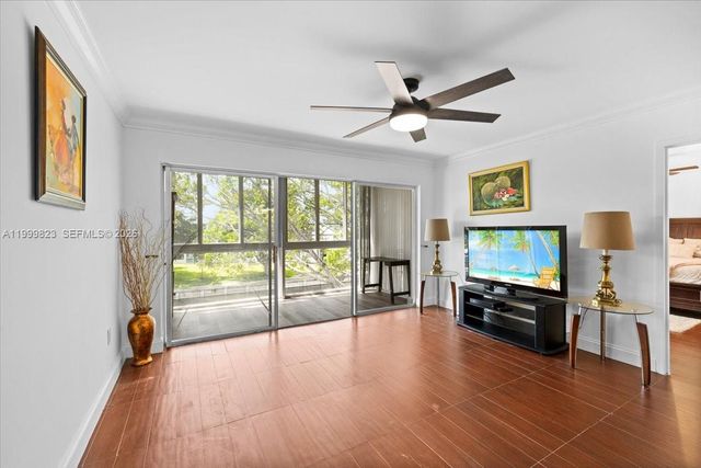 8350 Sands Point Blvd E303, Tamarac, FL 33321