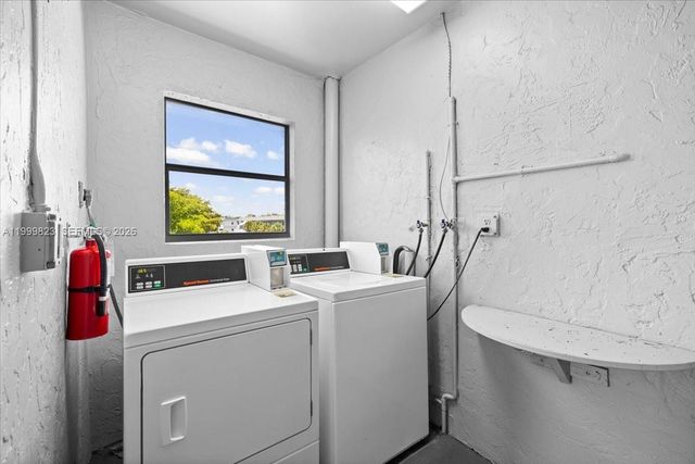 8350 Sands Point Blvd E303, Tamarac, FL 33321