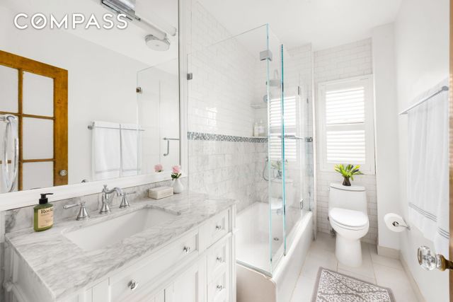 119 W 71st St Apt 9B, New York City, NY 10023