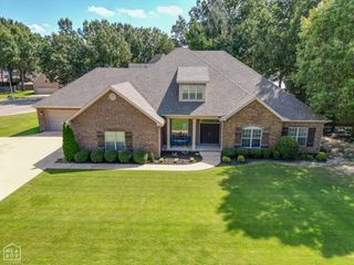 5902 Friendship Circle, Jonesboro, AR 72404