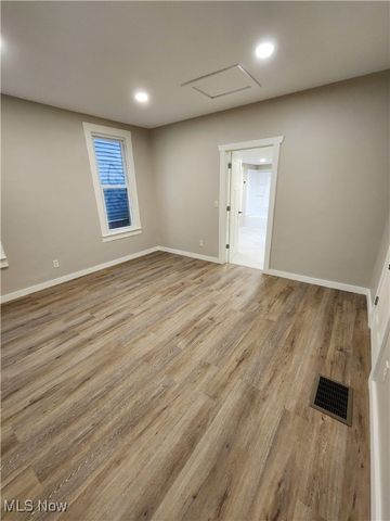 448 N 6th Street, Cambridge, OH 43725