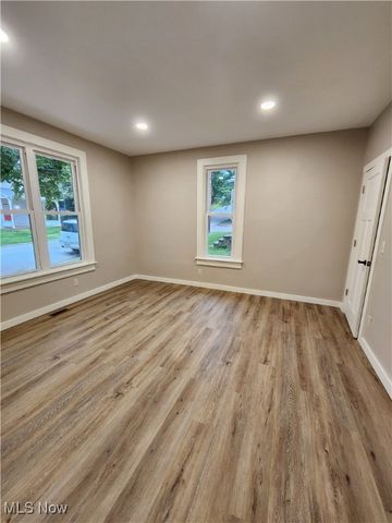 448 N 6th Street, Cambridge, OH 43725