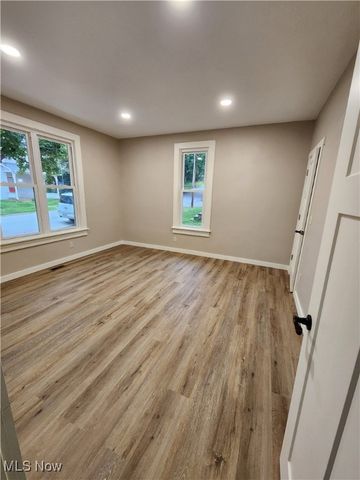 448 N 6th Street, Cambridge, OH 43725