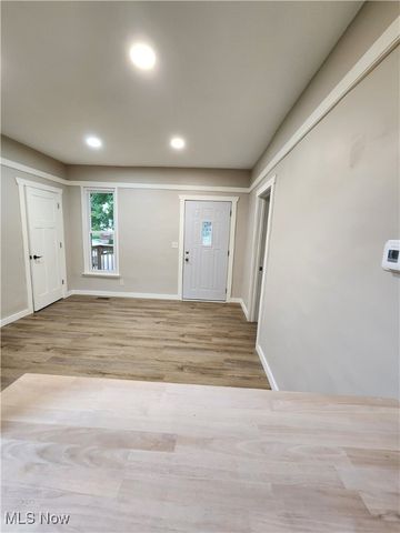 448 N 6th Street, Cambridge, OH 43725