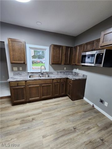 448 N 6th Street, Cambridge, OH 43725