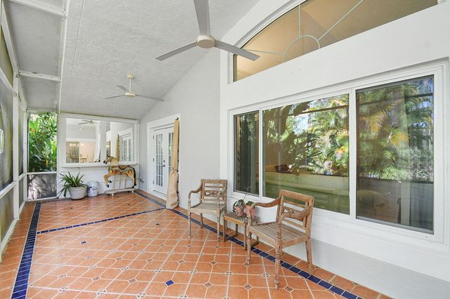 7151 SE Twin Oaks Cir, Stuart, FL 34997