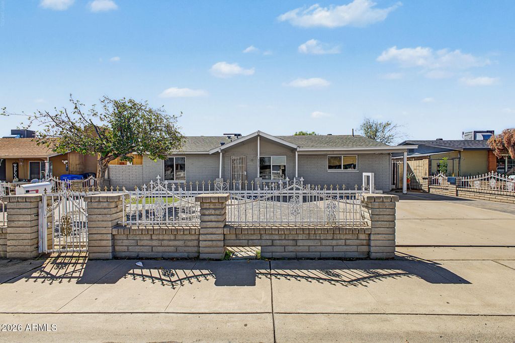 4923 W GRANADA Road, Phoenix, AZ 85035 — photo 2