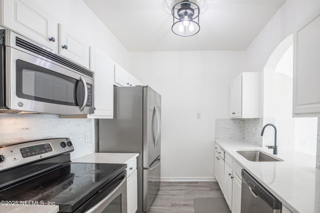 7990 BAYMEADOWS Road 625, Jacksonville, FL 32256