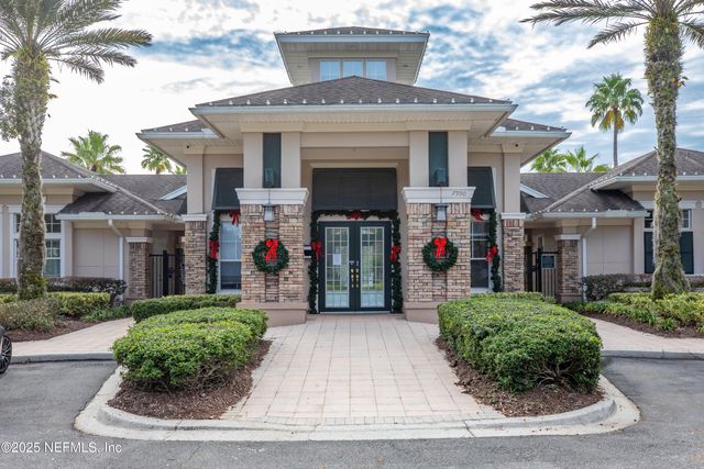 7990 BAYMEADOWS Road 625, Jacksonville, FL 32256