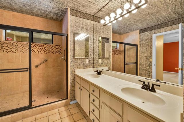 68220 Mccallum Way, Cathedral City, CA 92234