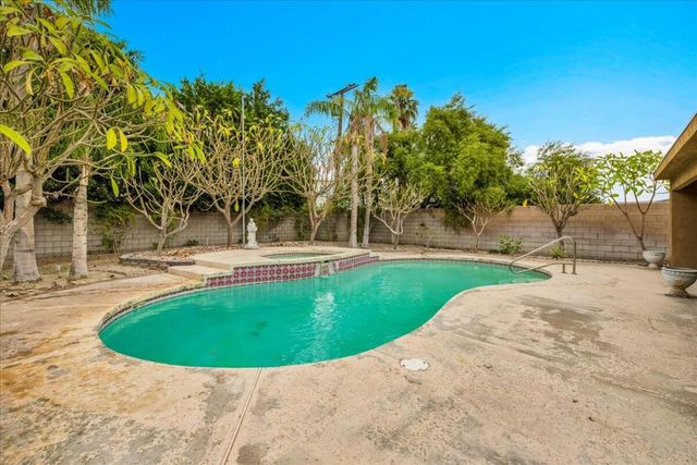 68220 Mccallum Way, Cathedral City, CA 92234