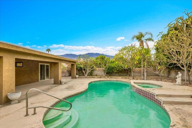 68220 Mccallum Way, Cathedral City, CA 92234