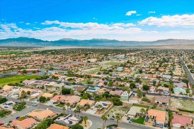 68220 Mccallum Way, Cathedral City, CA 92234