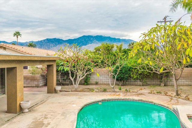 68220 Mccallum Way, Cathedral City, CA 92234