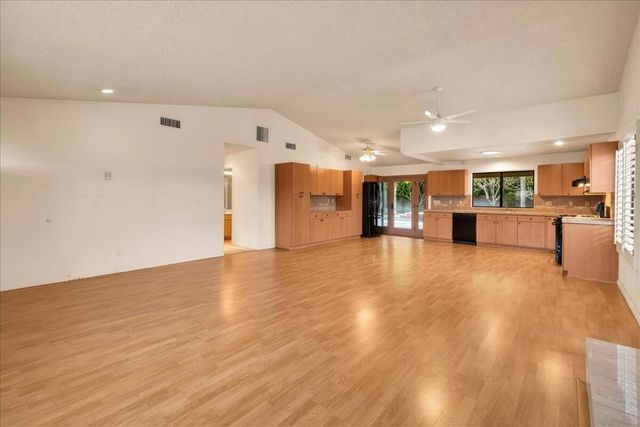 68220 Mccallum Way, Cathedral City, CA 92234