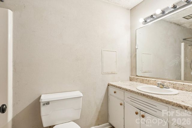 2130 23rd Street Place NE, Hickory, NC 28601