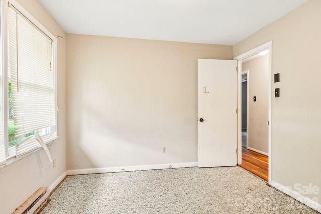 2130 23rd Street Place NE, Hickory, NC 28601