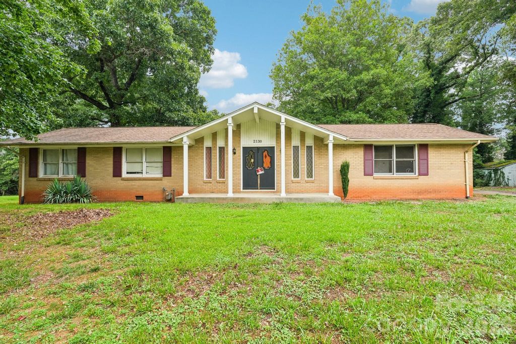 2130 23rd Street Place NE, Hickory, NC 28601
