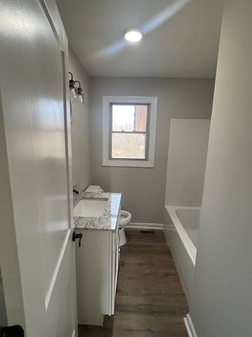 843 Cherokee Dr, New Johnsonville, TN 37134