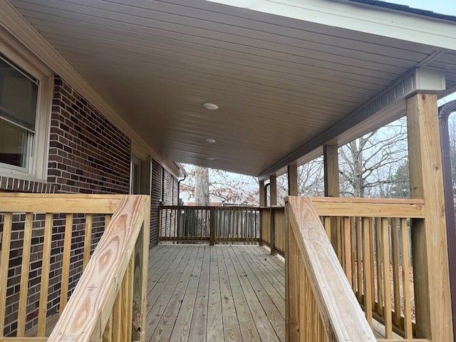 843 Cherokee Dr, New Johnsonville, TN 37134