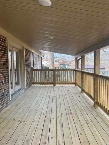 843 Cherokee Dr, New Johnsonville, TN 37134