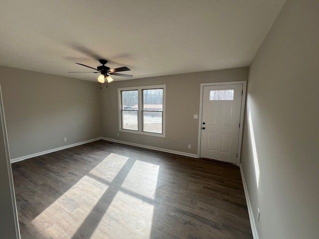 843 Cherokee Dr, New Johnsonville, TN 37134