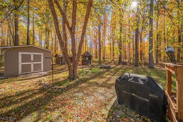 7435 Glenwood Road, Conneaut, OH 44030