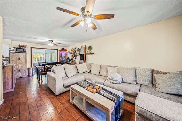 7435 Glenwood Road, Conneaut, OH 44030